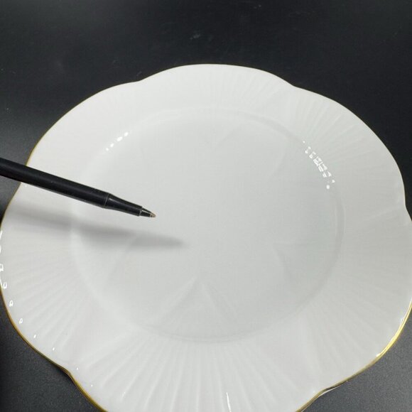 Shelley Dainty White Dish Plate Set Flower Shaped Gold Trim Set 4 Bone China Set - Picture 6 of 12